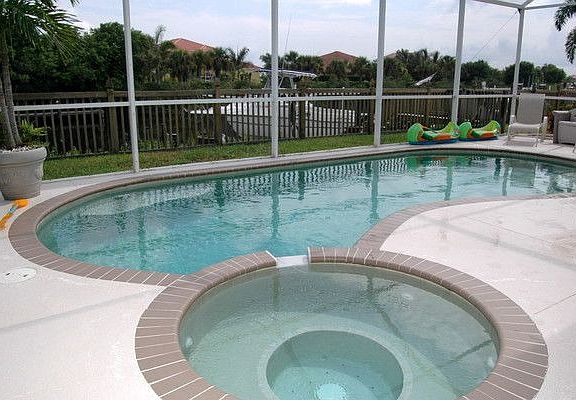 Caged Pool Lanai