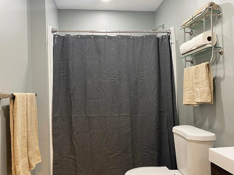 2515 E Ryan Dr #STUDIO — Photo 14