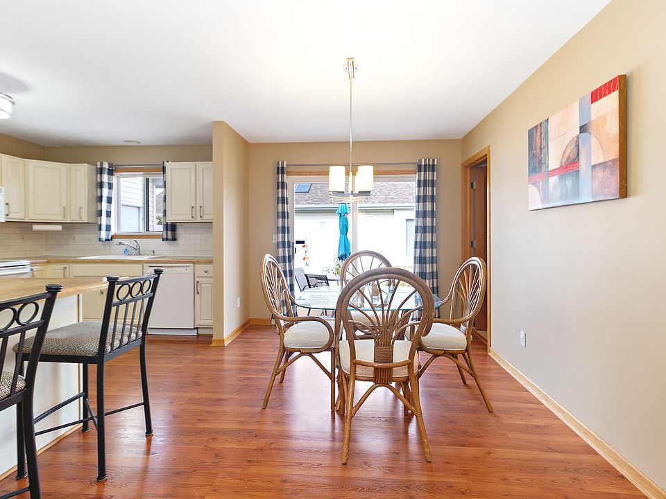 2nd image of 1659 Amhurst Way