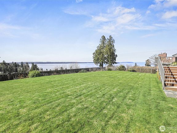 4th image of 456 View Ridge Drive