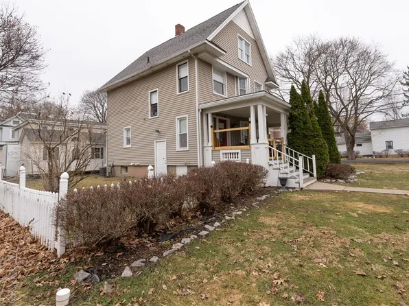 20 W Elisha St, Waterloo, NY 13165