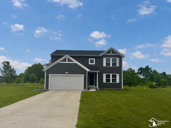 102 Forest Way, Davisburg, MI 48350