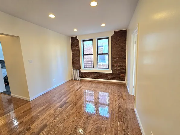 566 Parkside Avenue D2 image 1 of 10