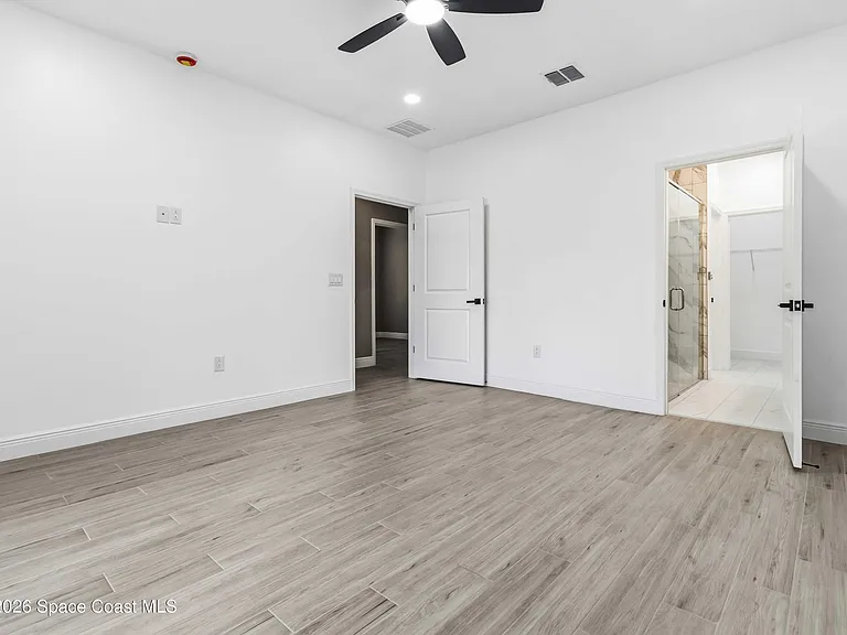 1649 Belem St SE #1649B — Photo 3