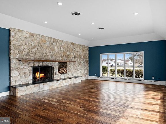 5th image of 53 Arneys Mount Rd