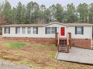 6400 Hair Rd, Disputanta, VA 23842