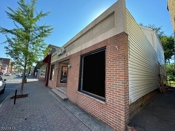 4th image of 167 Franklin Ave #1