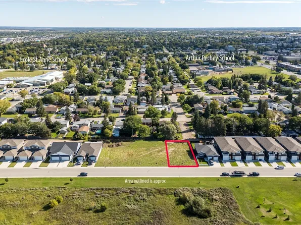 2560 Woodbridge Drive, Prince Albert, SK S6W 0A7