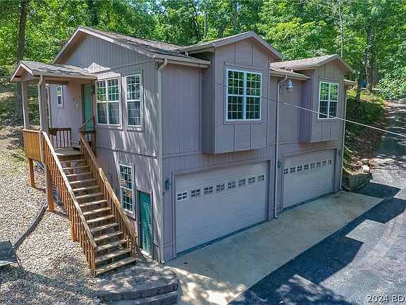 4th image of 29614 Towering Oak Ln