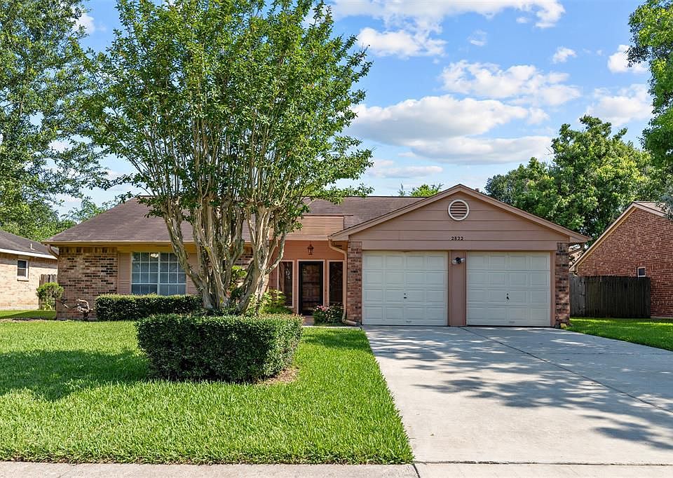 1st image of 2822 Wood Hollow Dr