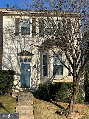 1st image of 221 Burkwood Ct
