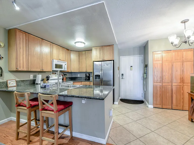 6255 Rancho Mission Rd #107 — Photo 10