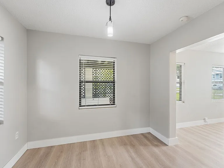 1414 E Muriel St — Photo 13