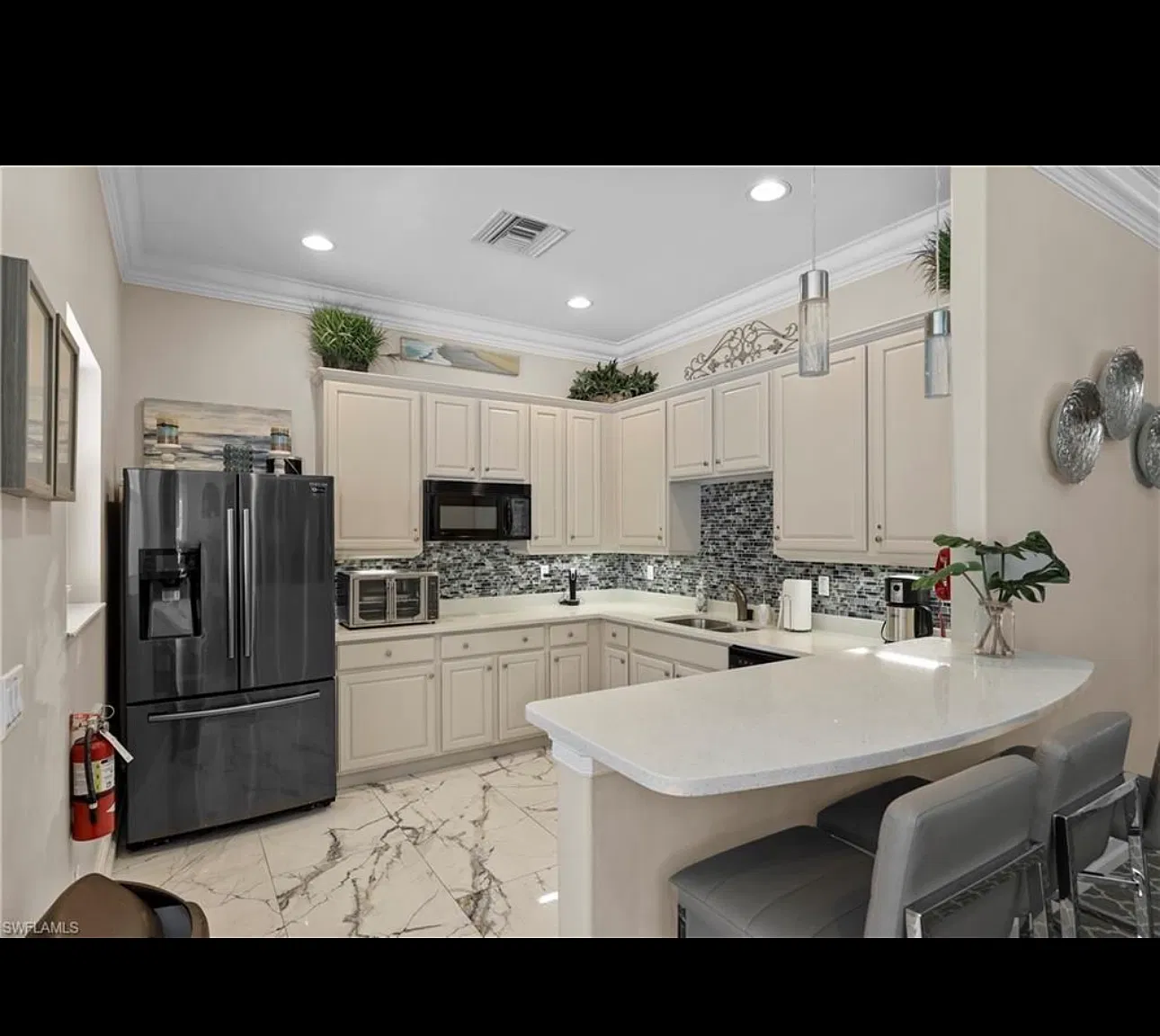 3 bed, 1762 sqft, $3,000 — Photo 2
