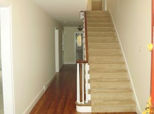 2412 Chestnut St, Harrisburg, PA 17104