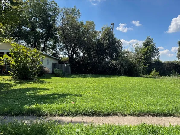 2828 Rochester St, Dallas, TX 75215