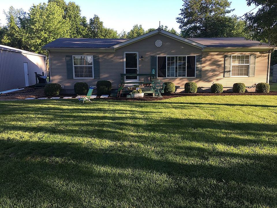 2nd image of 195 W Palmer Ln