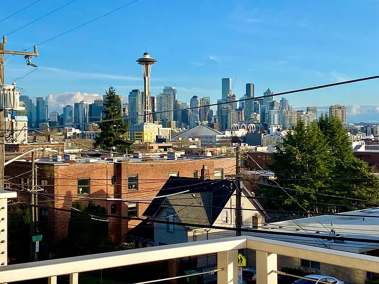 Seasons Apartments — Photo 17