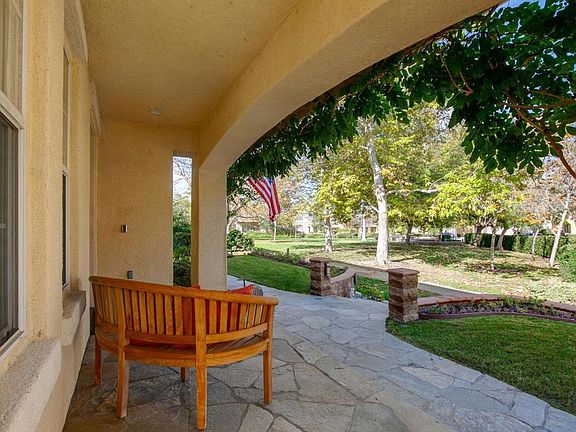 3rd image of 10217 Prairie Springs Rd