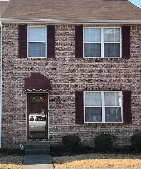 2950 Baby Ruth Ln #10 — Photo 1