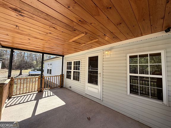 2nd image of 201 Overlook Trl