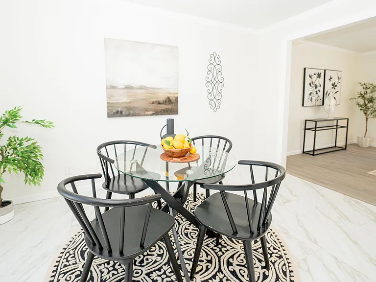 400 Tiburon Ln — Photo 13