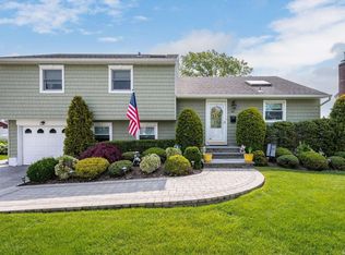 81 Merritt Ave, Massapequa, NY 11758