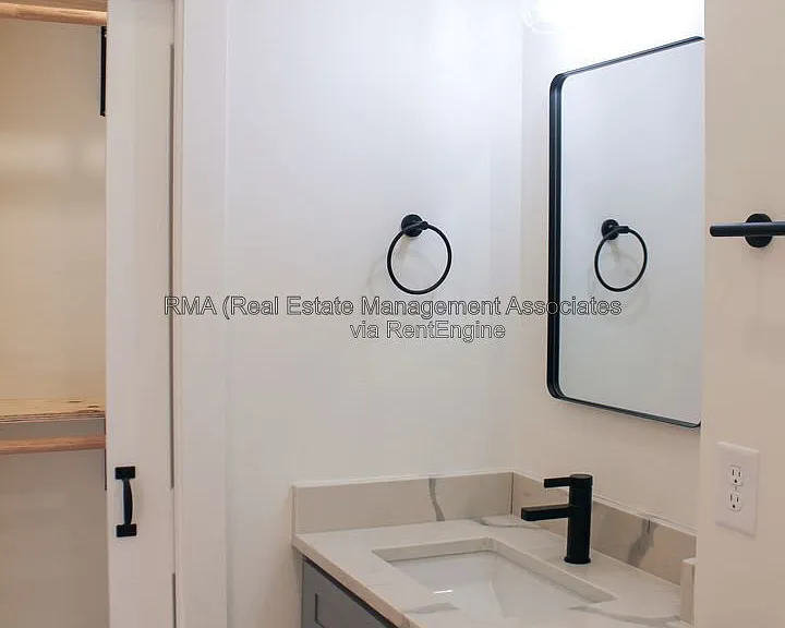 4 Zebulon St #2B — Photo 9