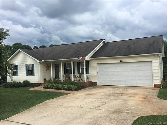 2nd image of 134 Foy Ln