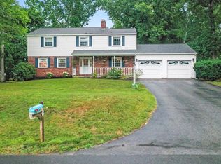 27 Lucille Ave, Salem, NH 03079