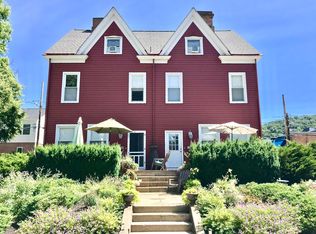 335 Thorn St APT 1, Sewickley, PA 15143