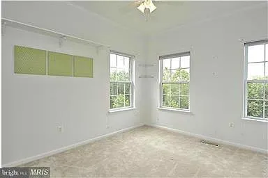 715 Pleasant Dr — Photo 13