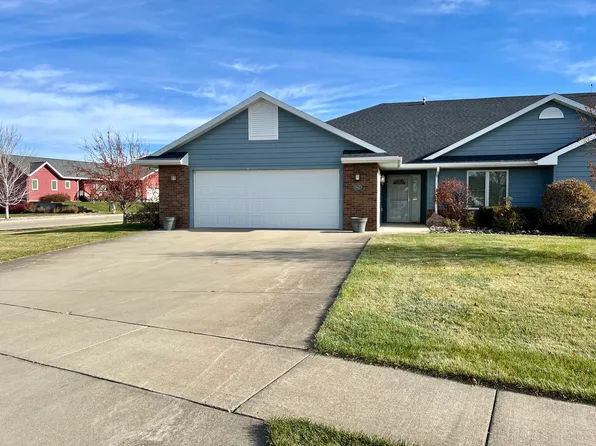 1912 Brighton Ct, Pierre, SD 57501