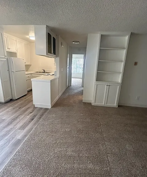 2838 Monroe Ave — Photo 2
