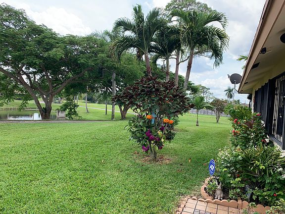 4th image of 5469 Garden Hills Cir