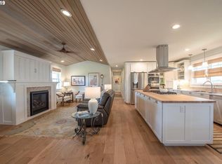 2403 E 14th St, The Dalles, OR 97058
