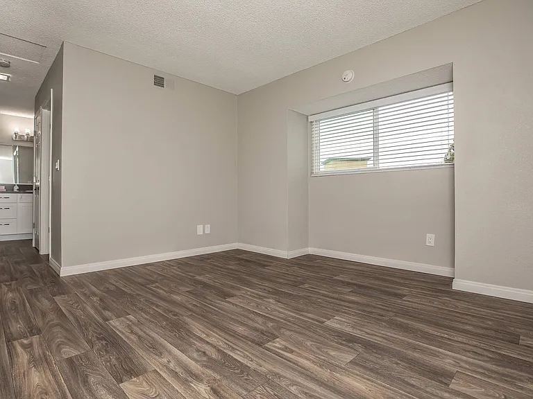 Peartree Apartments — Photo 51