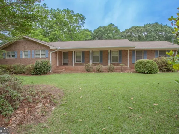 75 Dixie Meadows Ln, Carrollton, GA 30117