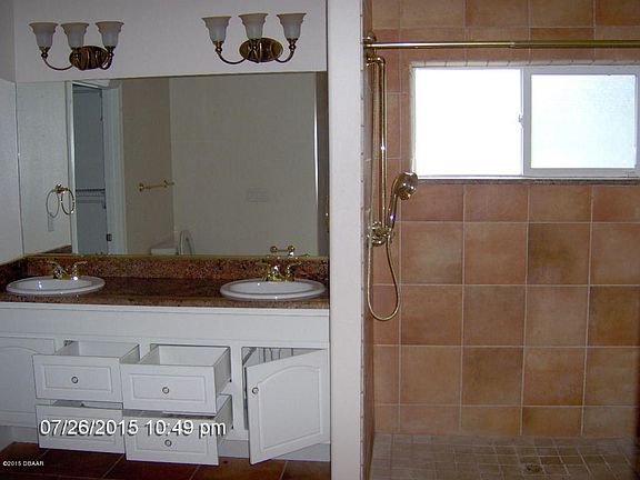 5th image of 63 Lakebluff Dr