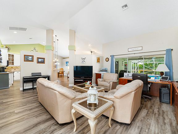5th image of 6073 Wedgewood Village Circle