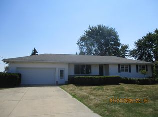 6869 Three Mile Rd, Bay City, MI 48706