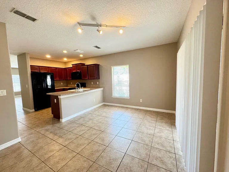 3560 Windleshore Way — Photo 7
