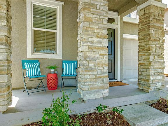 3rd image of 2359 Snowberry Cir