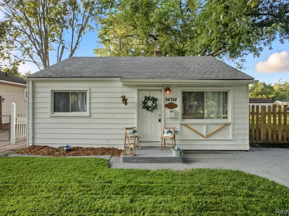 24324 McDonald St, Dearborn Heights, MI 48125