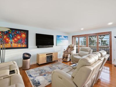 6354 Caminito Basilio, San Diego, CA, 92111