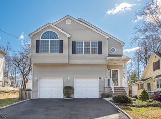 34 Thomas St, Caldwell Boro Twp., NJ 07006