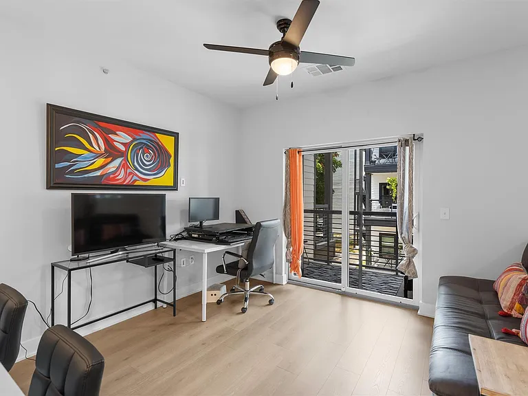 3101 Govalle Ave #210 — Photo 9