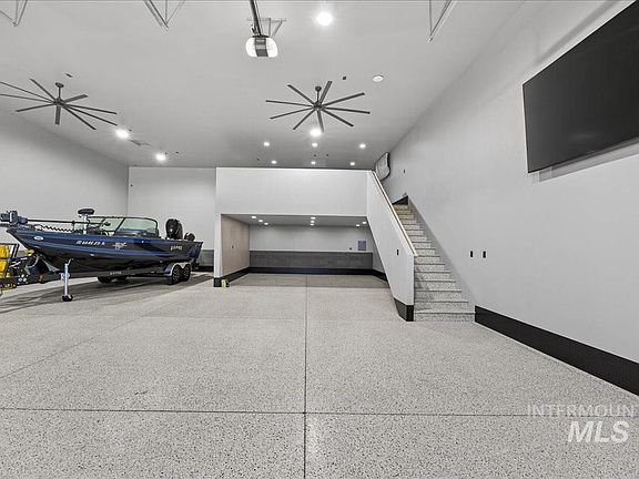 4th image of 41 Sunbridge Dr