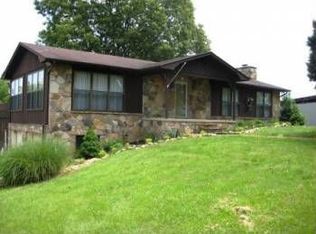 126 Comanche Ln, Rutledge, TN 37861