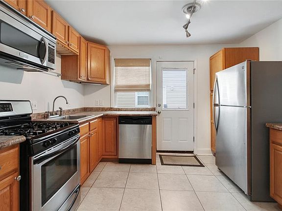5th image of 5837-39 General Haig St